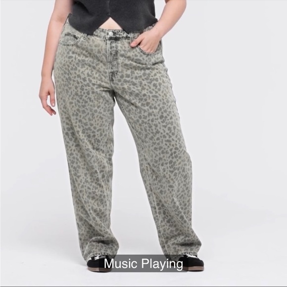 Target “Mid-Rise 90s baggy” style jeans - Picture 5 of 5